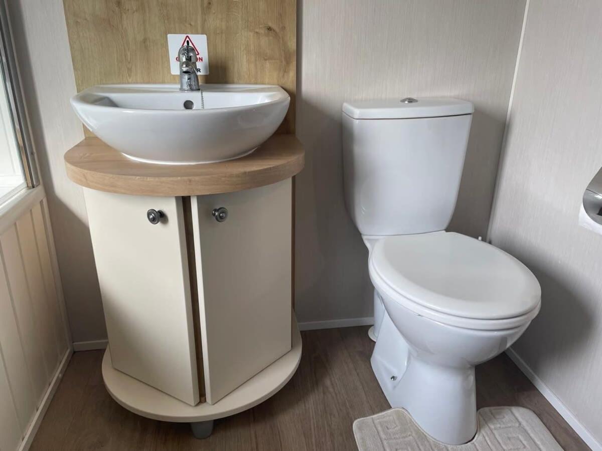 42 Woodland Walk Pevensey Bay Holiday Park Sleeps 6 Eksteriør bilde