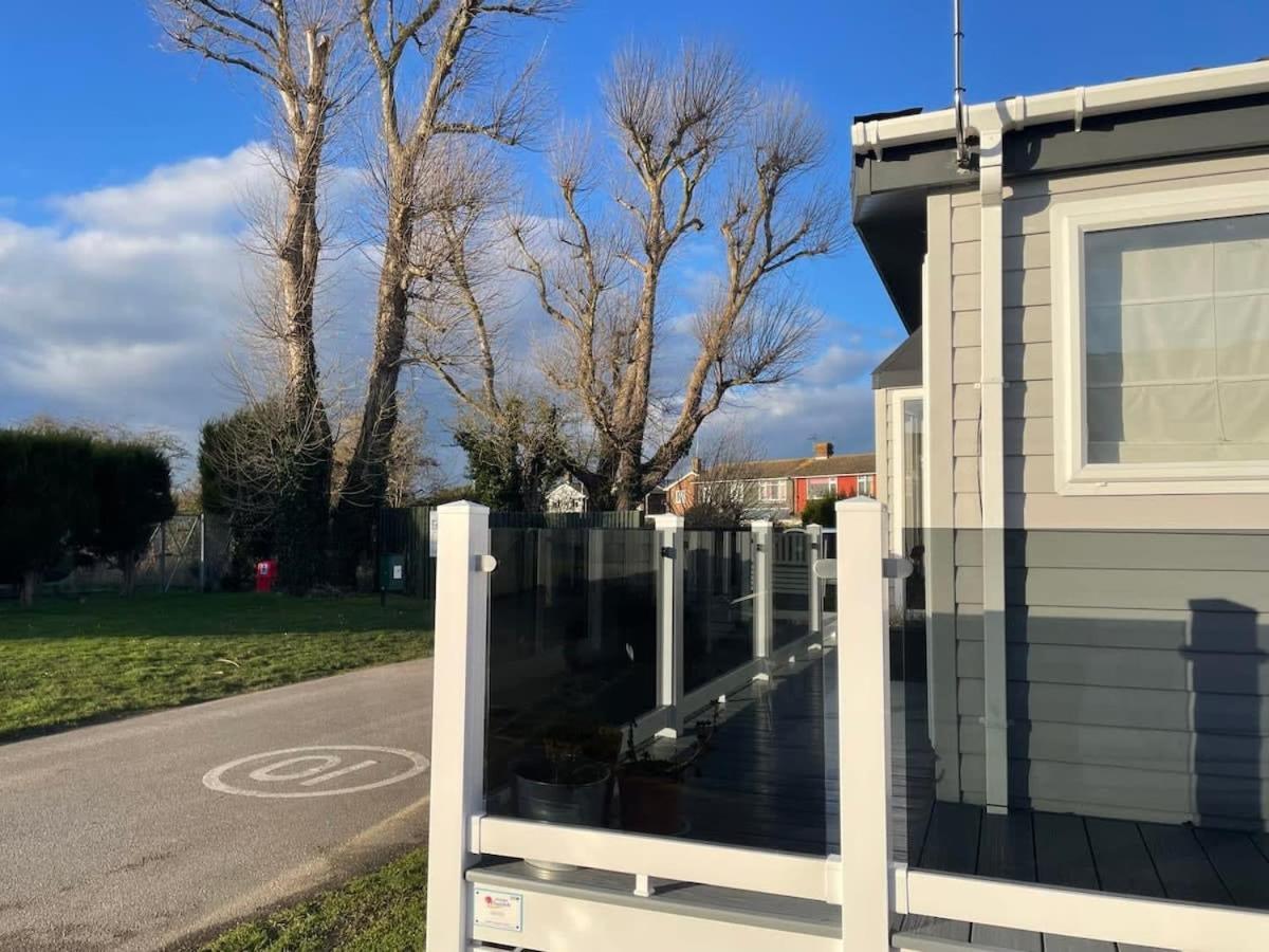 42 Woodland Walk Pevensey Bay Holiday Park Sleeps 6 Eksteriør bilde