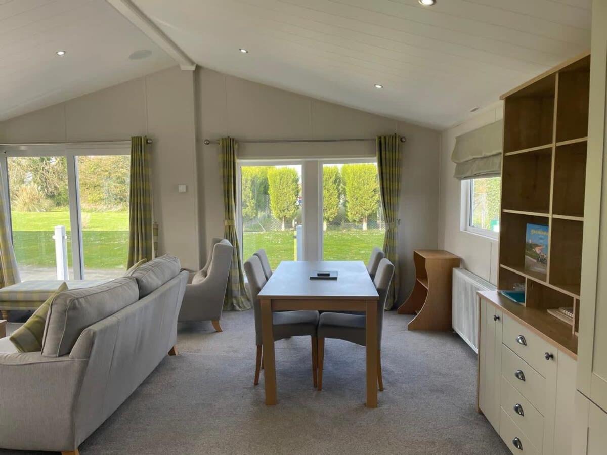 42 Woodland Walk Pevensey Bay Holiday Park Sleeps 6 Eksteriør bilde